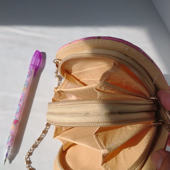 Unicorn Rainbow Coin Purse with Chain Strap - Picture 4 of 8